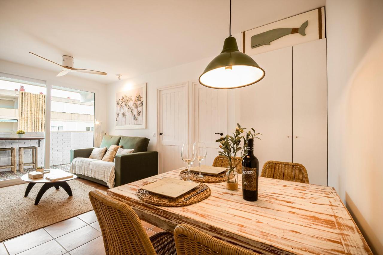 K-Nat By Nuka Homes Platja de Larenal Екстериор снимка